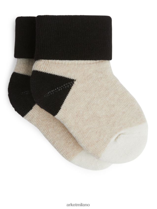 vestiario esso ARKET bambini calzini di spugna nero/beige 6F0F6L1783