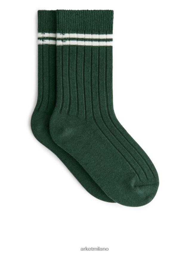 vestiario esso ARKET bambini set di 2 calzini a coste verde scuro/bianco sporco 6F0F6L1611