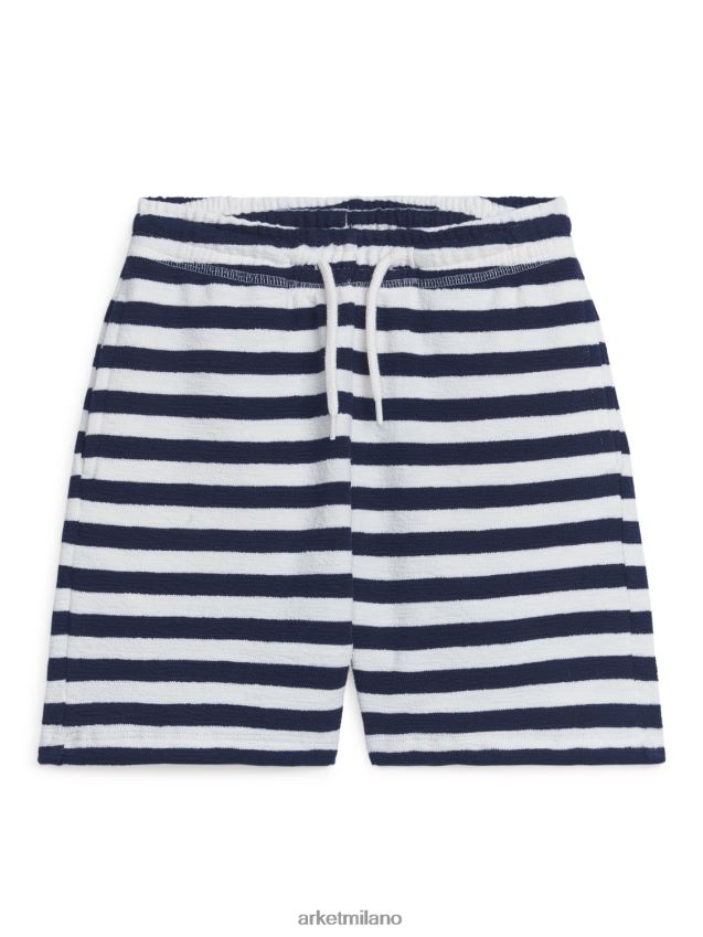 vestiario esso ARKET bambini pantaloncini in jersey testurizzato blu scuro/righe 6F0F6L1542