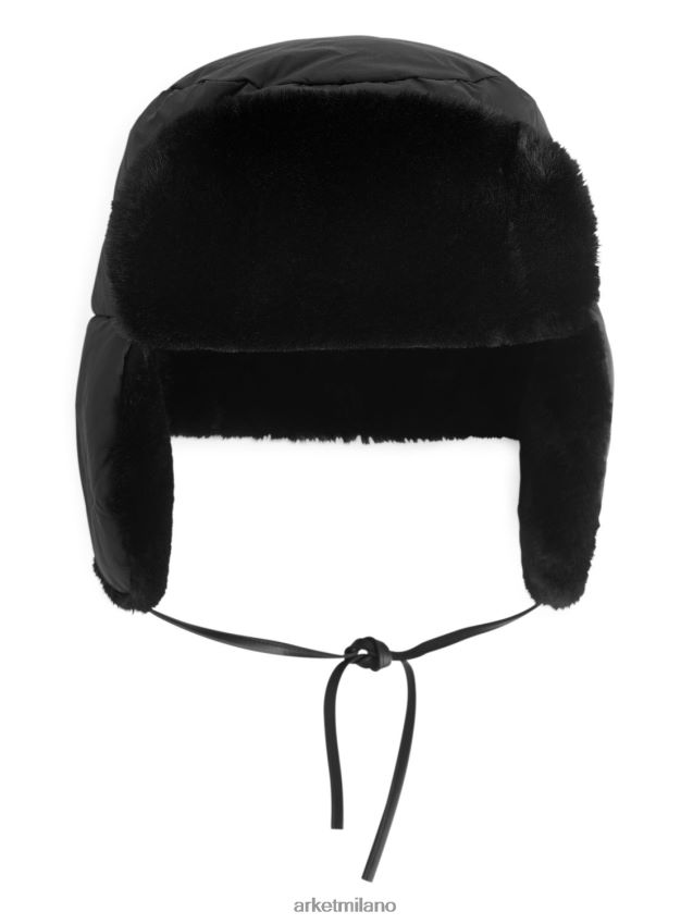 Accessori esso ARKET donne cappello da cacciatore in pelliccia sintetica nero 6F0F6L899
