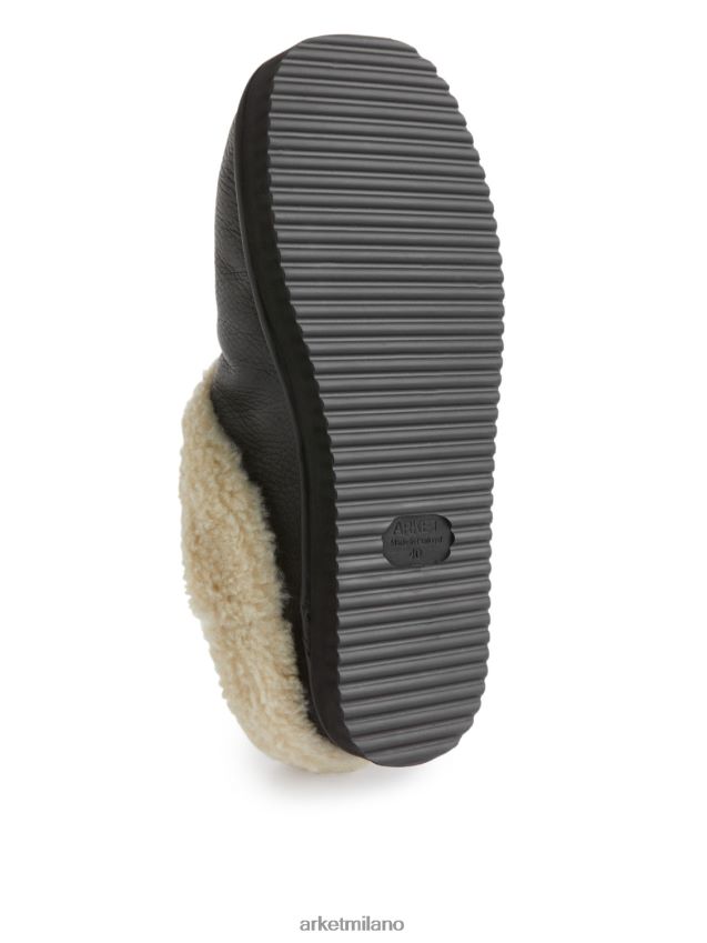 calzature esso ARKET donne pantofole in pile di pelle nero/bianco sporco 6F0F6L524