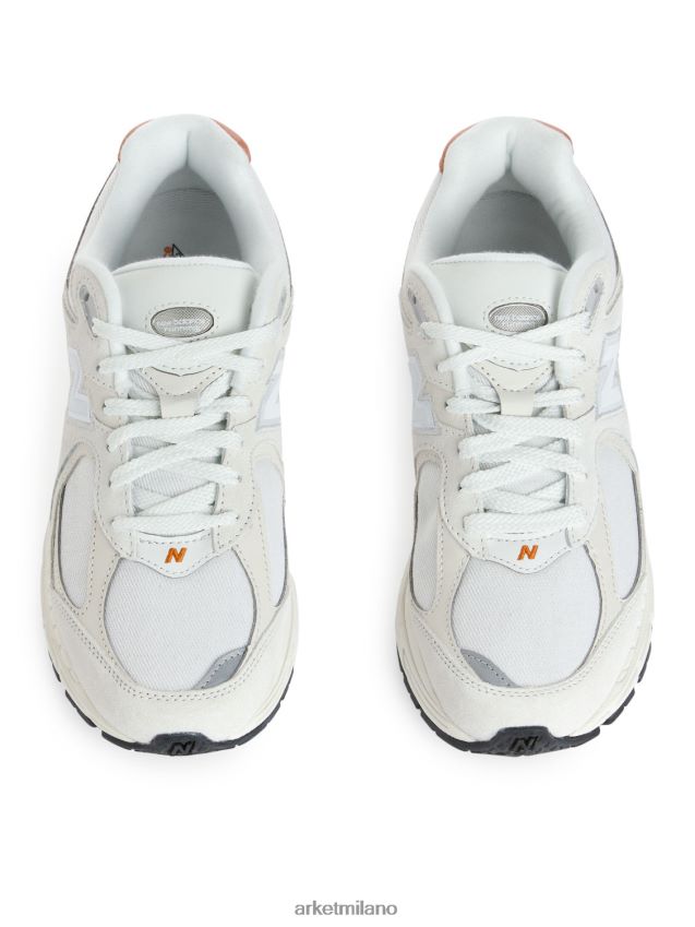 calzature esso ARKET donne scarpe da ginnastica in velluto a coste new balance 2002r bianco 6F0F6L673
