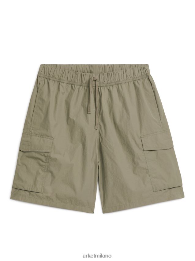 vestiario esso ARKET uomini pantaloncini di utilità attivi verde kaki 6F0F6L1129