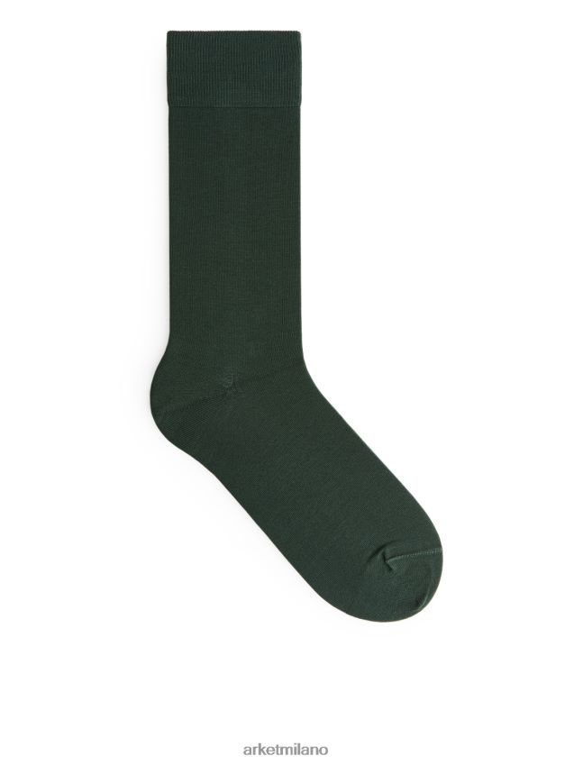 vestiario esso ARKET uomini Calzini in cotone mercerizzato tinta unita verde foresta scuro 6F0F6L1240