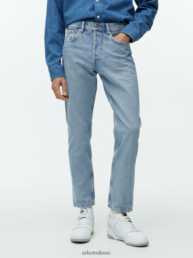 vestiario esso ARKET uomini Park jeans dritti dal taglio corto azzurro 6F0F6L1107
