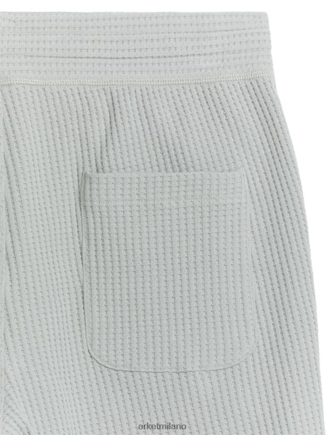 vestiario esso ARKET uomini shorts in cotone lavorato a nido d\'ape grigio 6F0F6L1126