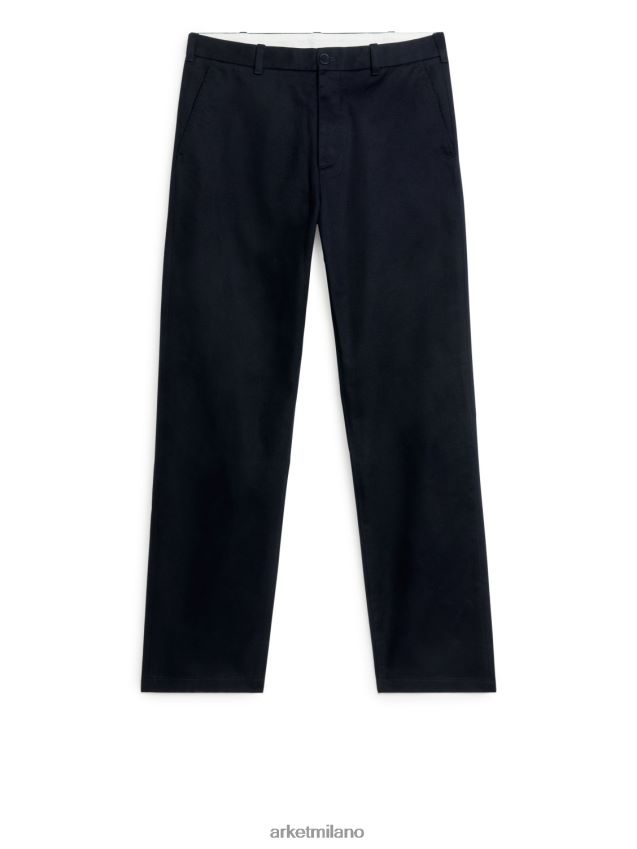 vestiario esso ARKET uomini pantaloni chino regolari in cotone elasticizzato blu scuro 6F0F6L1081