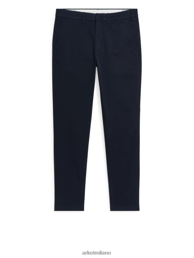 vestiario esso ARKET uomini pantaloni chino slim elasticizzati blu scuro 6F0F6L1072