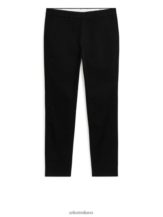 vestiario esso ARKET uomini pantaloni chino slim elasticizzati nero 6F0F6L1085