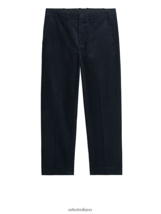 vestiario esso ARKET uomini pantaloni cropped di velluto a coste blu scuro 6F0F6L1082